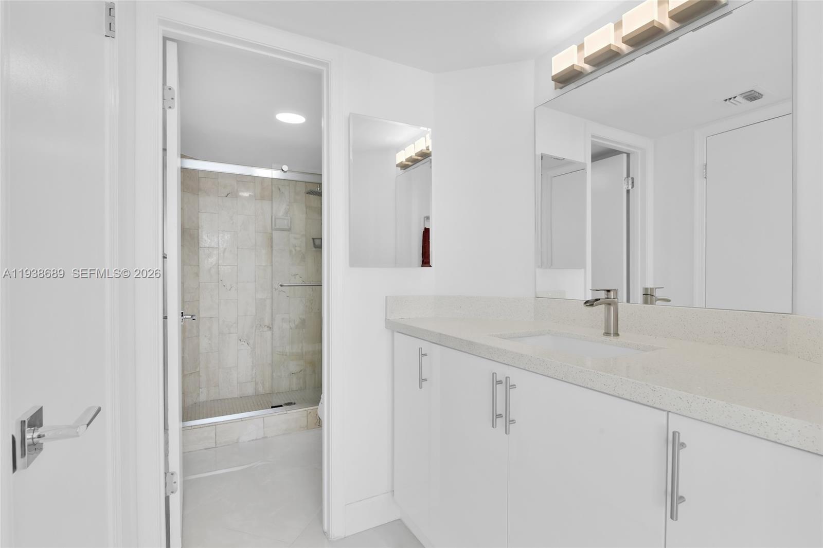 CORNICHE CONDO - Residential