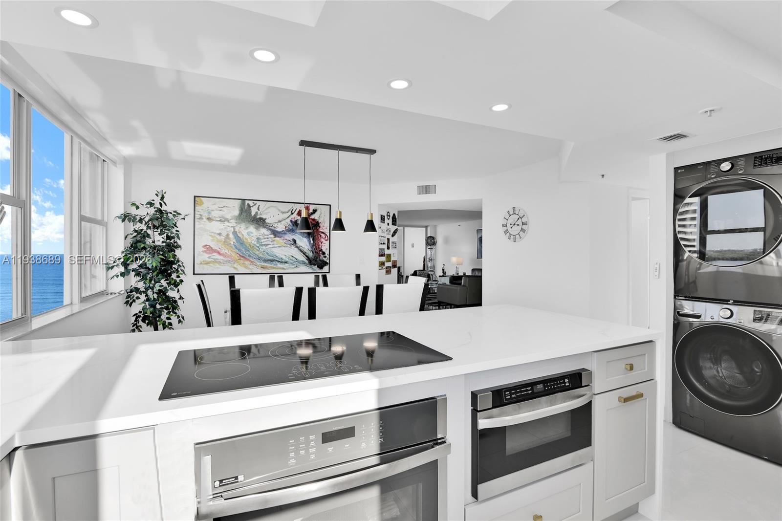 CORNICHE CONDO - Residential