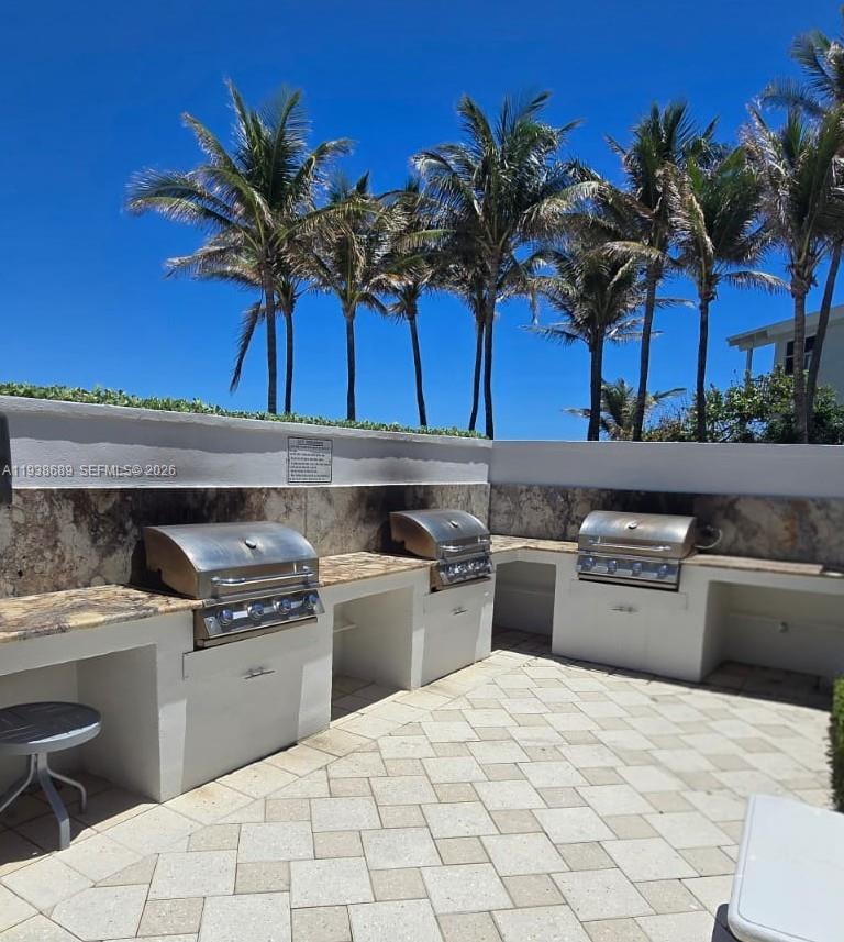 CORNICHE CONDO - Residential
