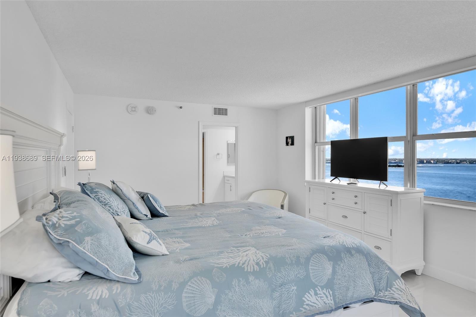 CORNICHE CONDO - Residential