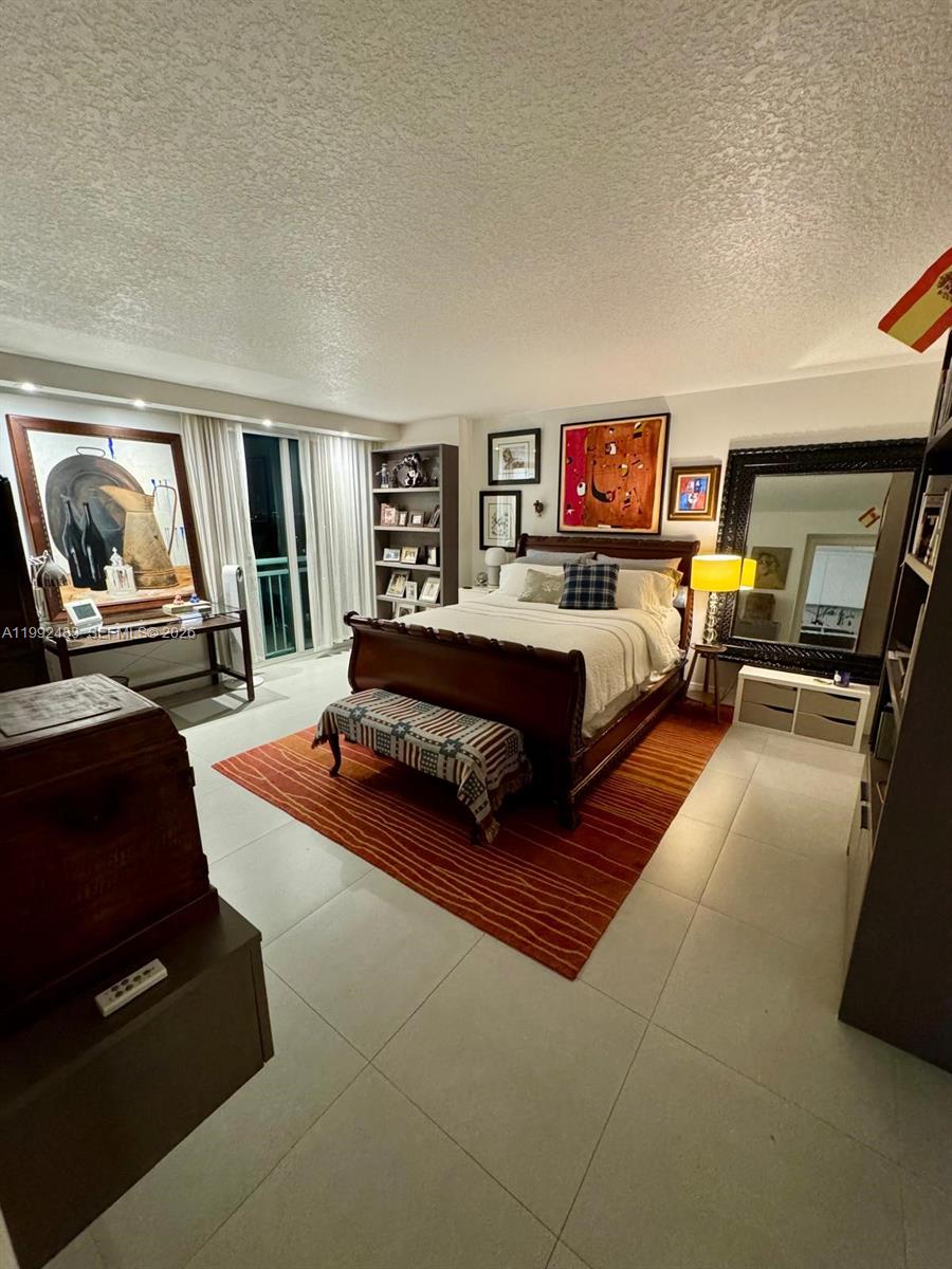 THE ASTON CONDO - Residential