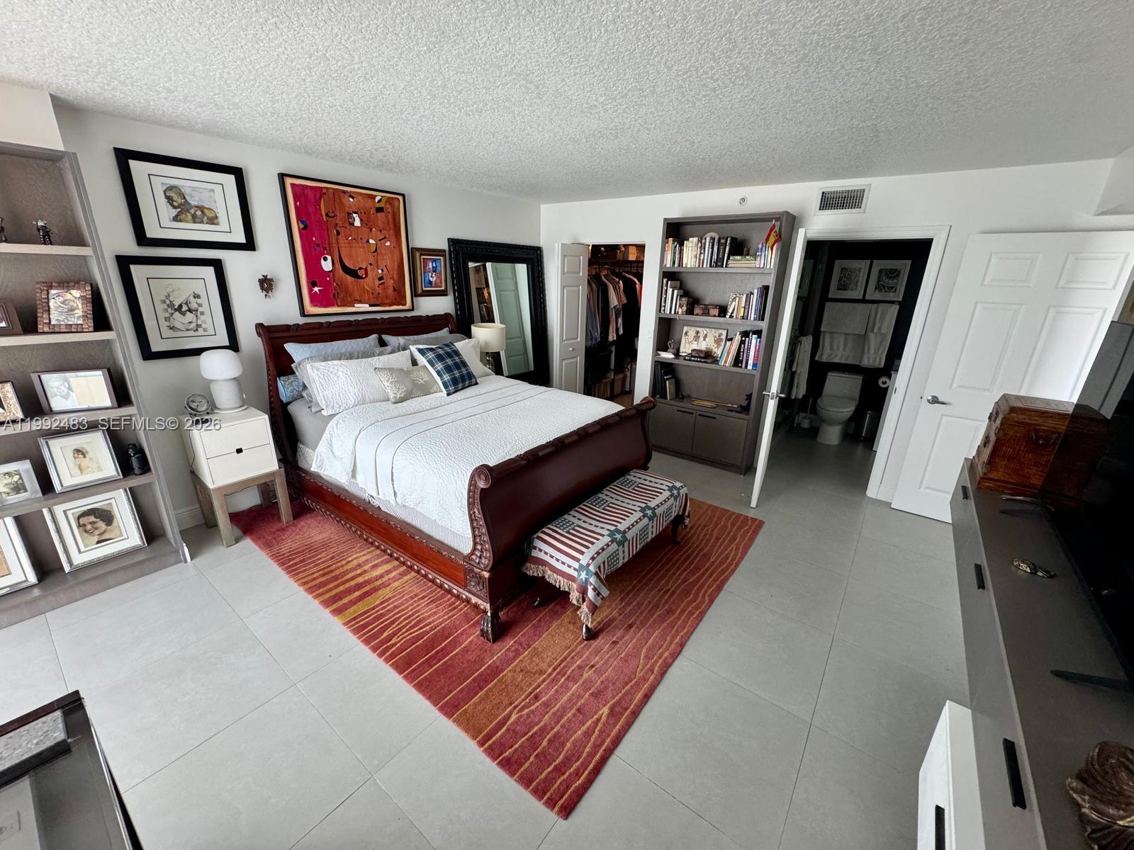 THE ASTON CONDO - Residential