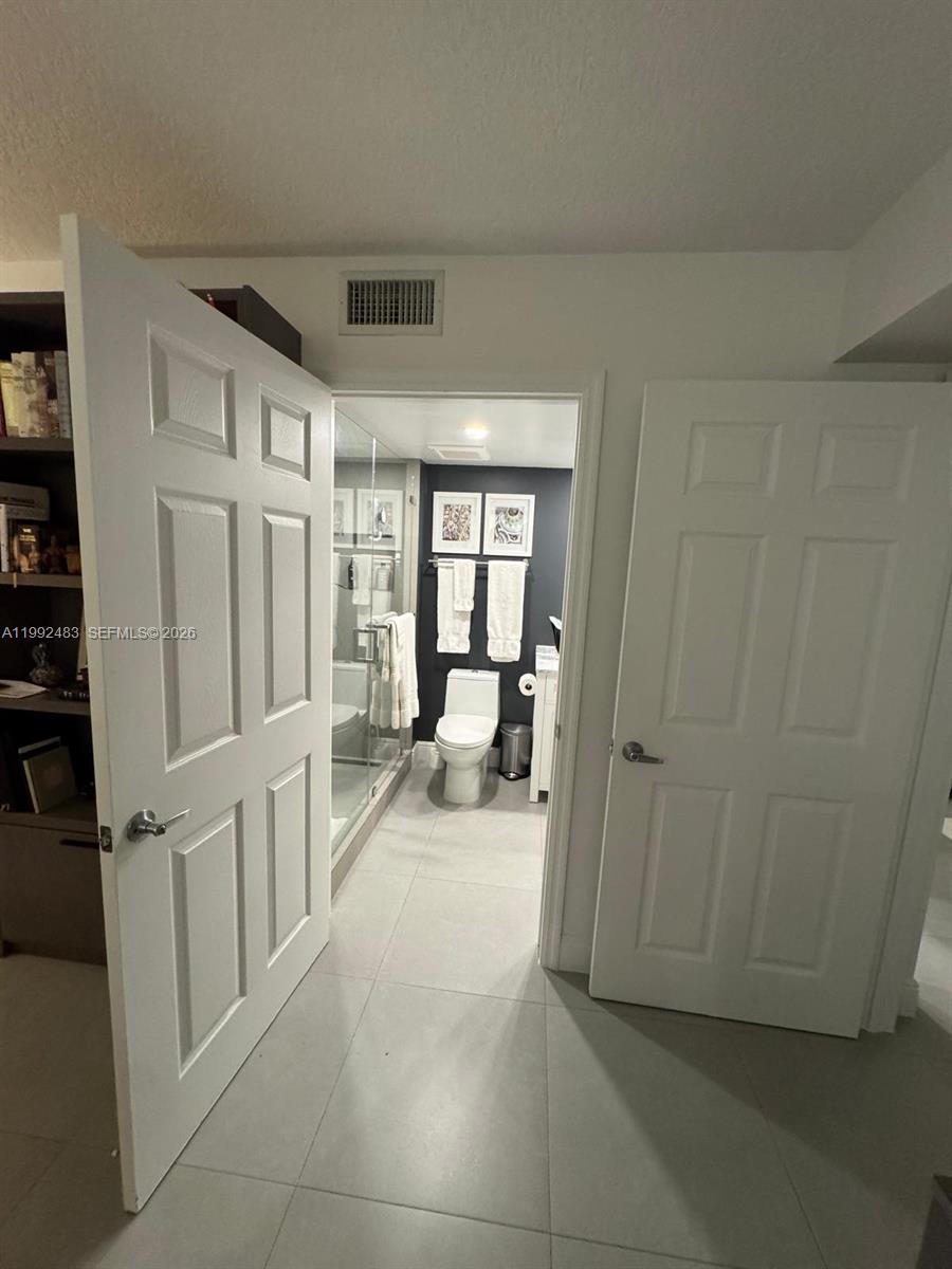 THE ASTON CONDO - Residential