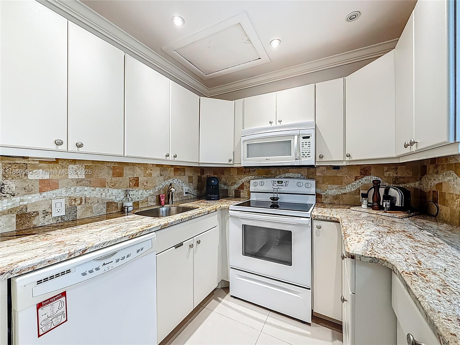 FANSHAW AT CENTURY VILLAG - Residential