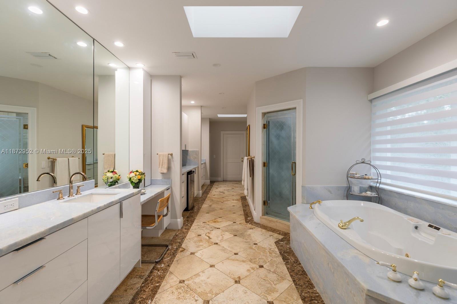 SNAPPER CREEK LAKES SUB - Residential