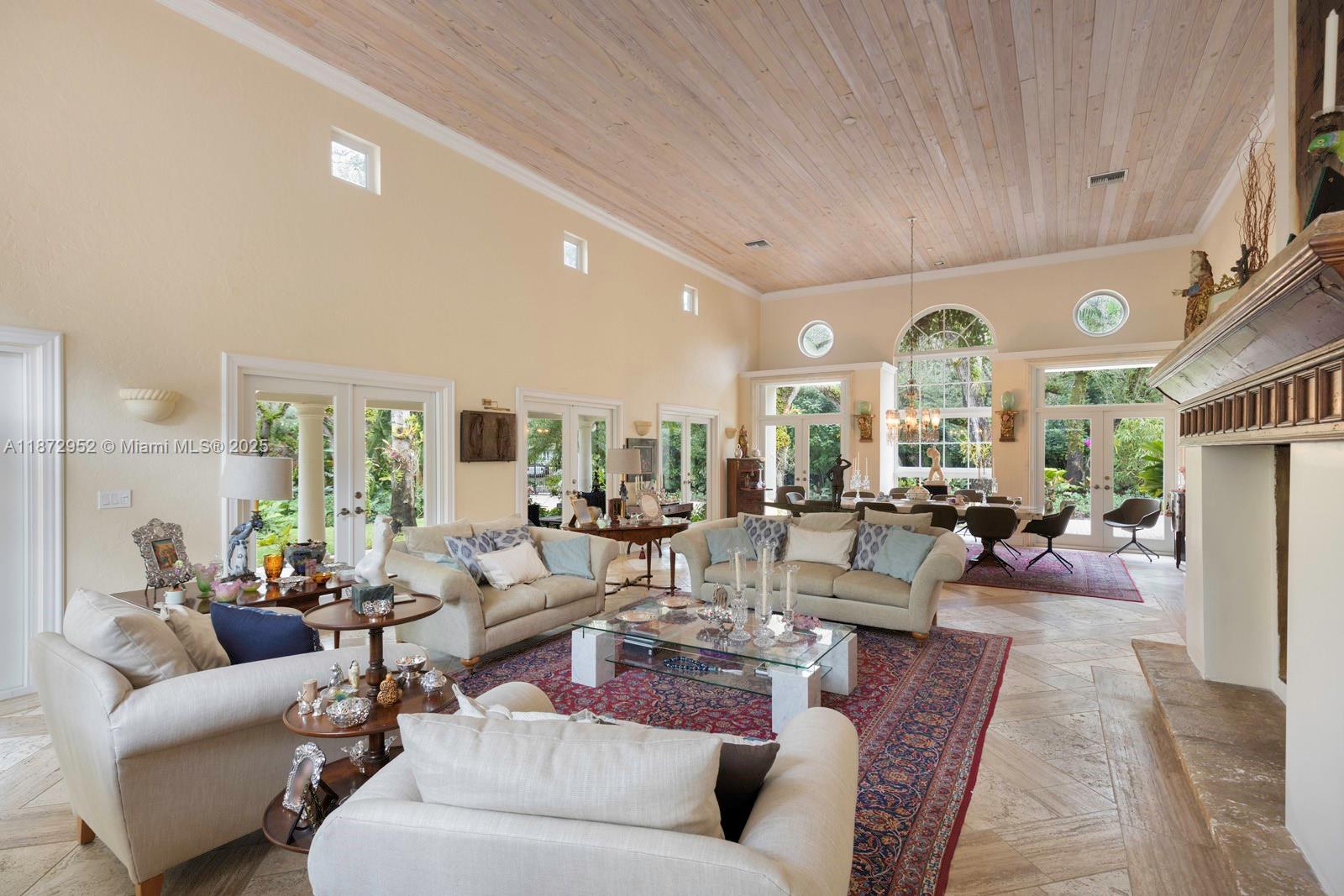 SNAPPER CREEK LAKES SUB - Residential