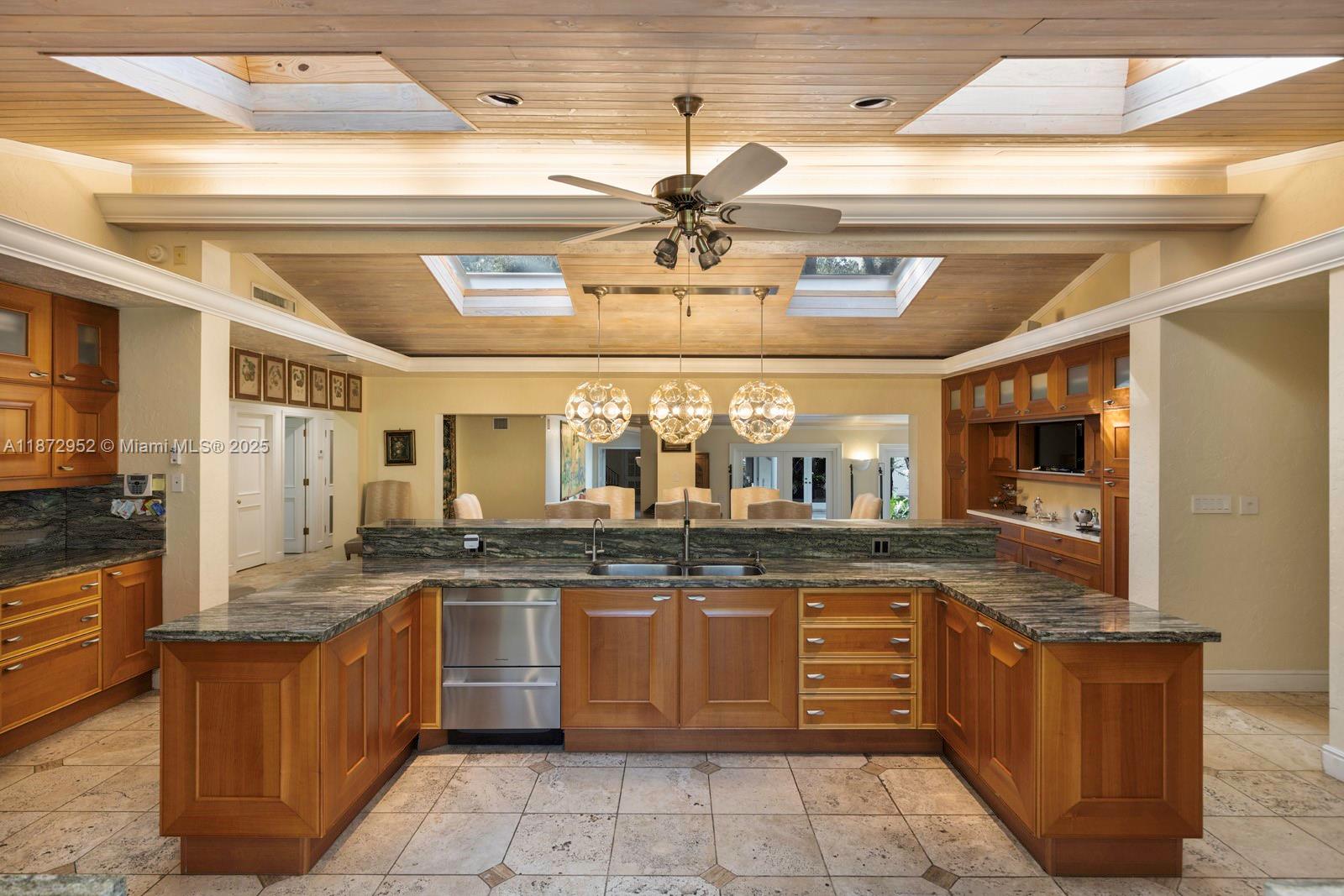 SNAPPER CREEK LAKES SUB - Residential