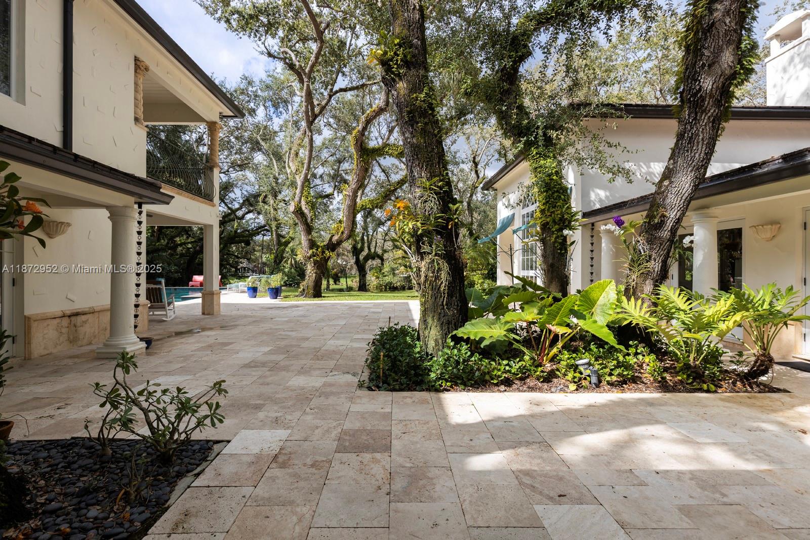 SNAPPER CREEK LAKES SUB - Residential