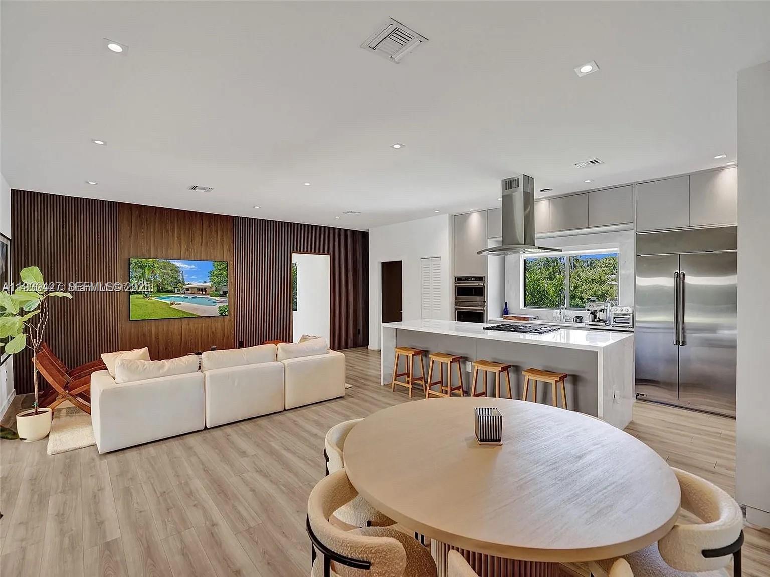 CAMBRIDGE LAWNS PARK - Residential Lease