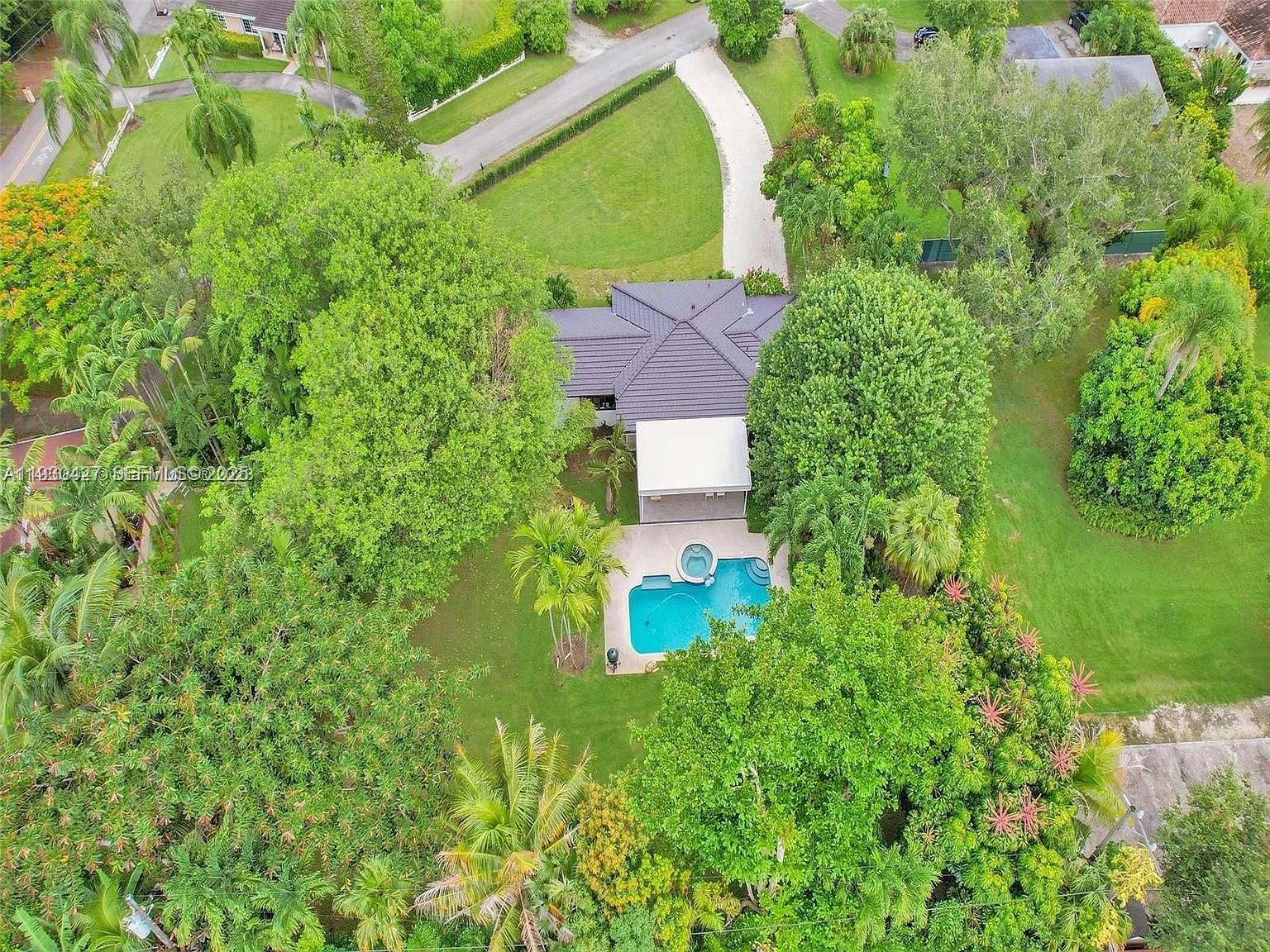 CAMBRIDGE LAWNS PARK - Residential Lease