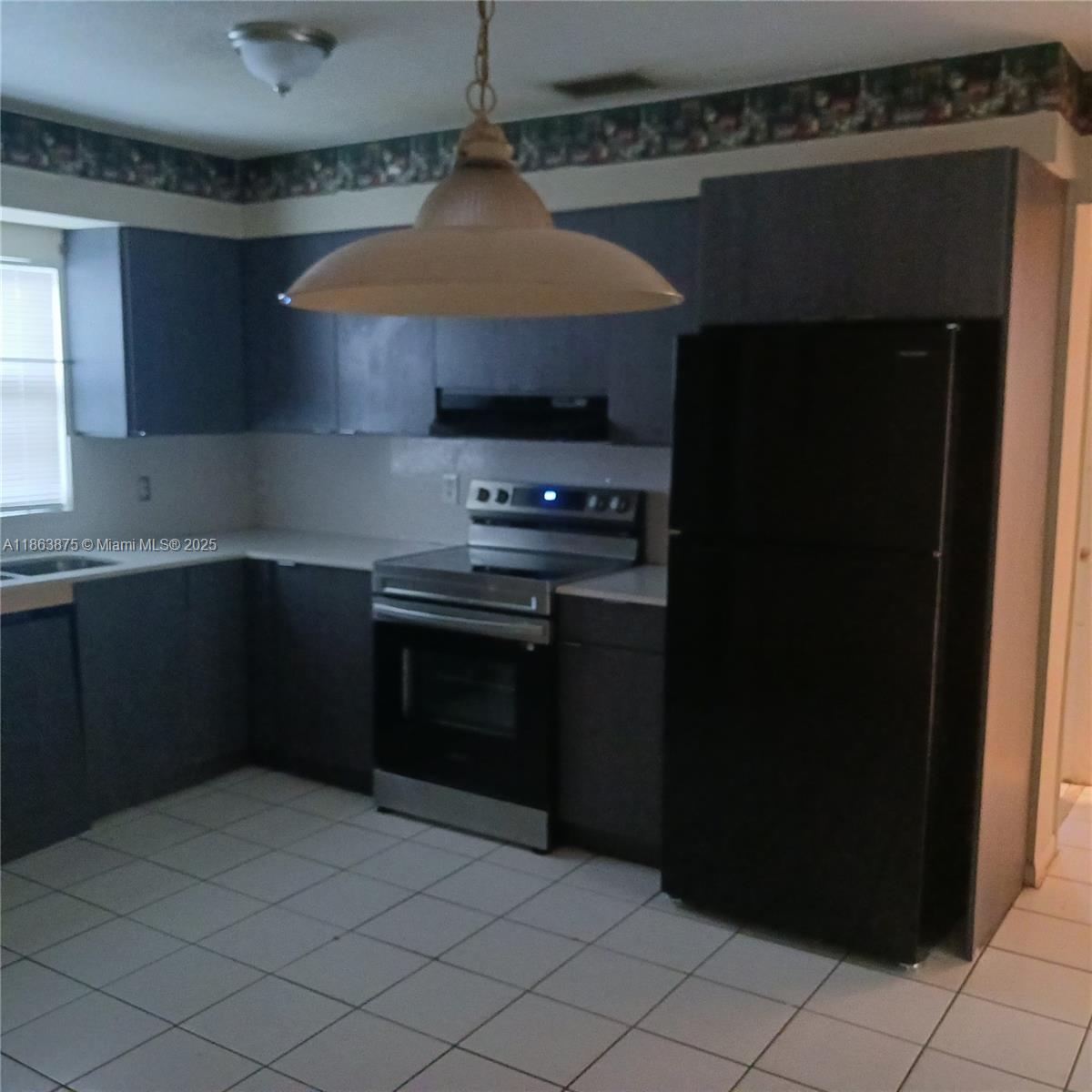 FT LAUDERDALE ESTATES - Residential Income