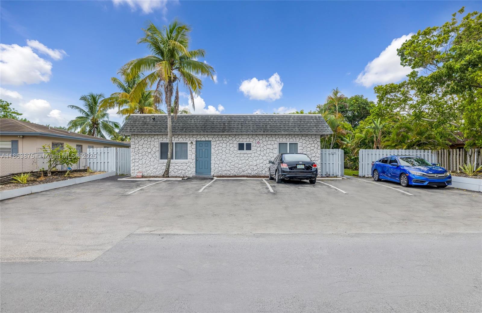 FT LAUDERDALE ESTATES - Residential Income