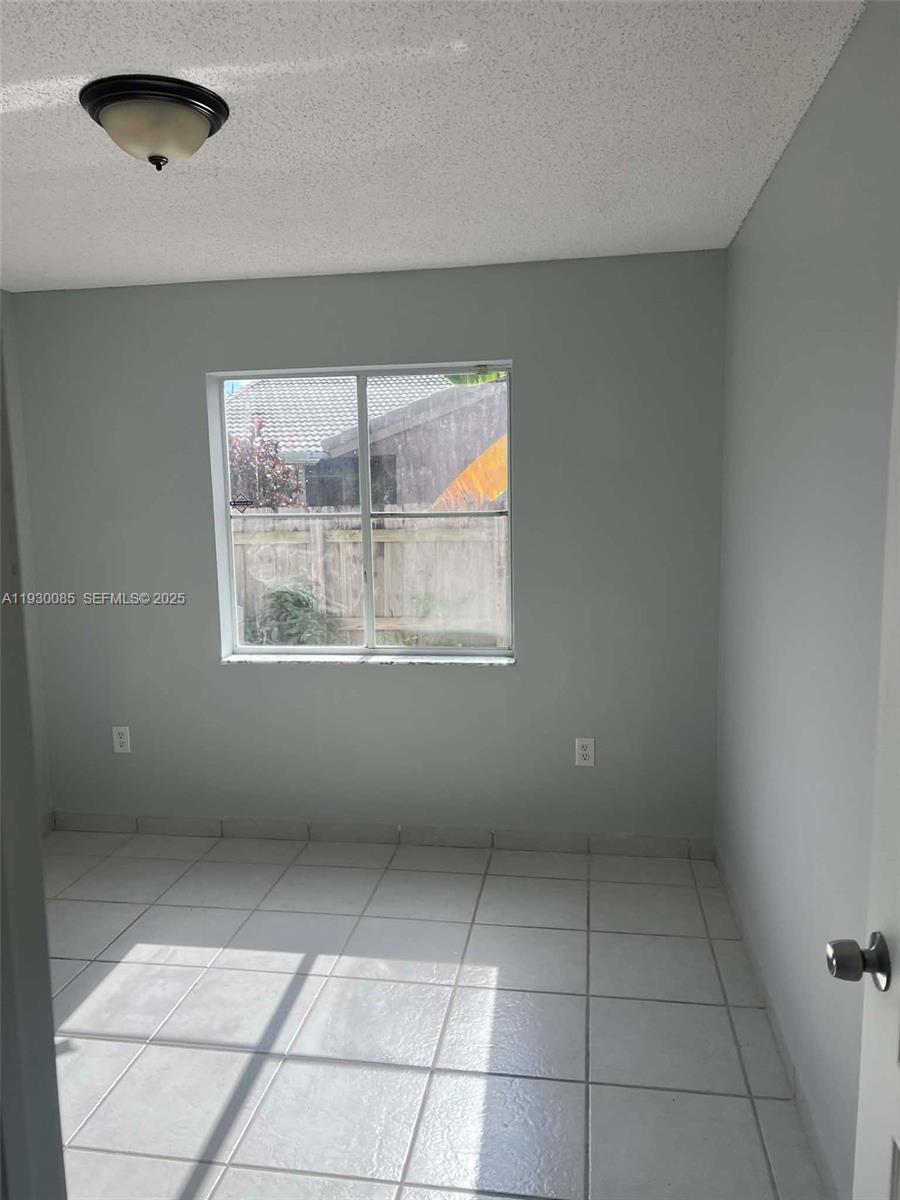 NOMAR ESTATES - Residential