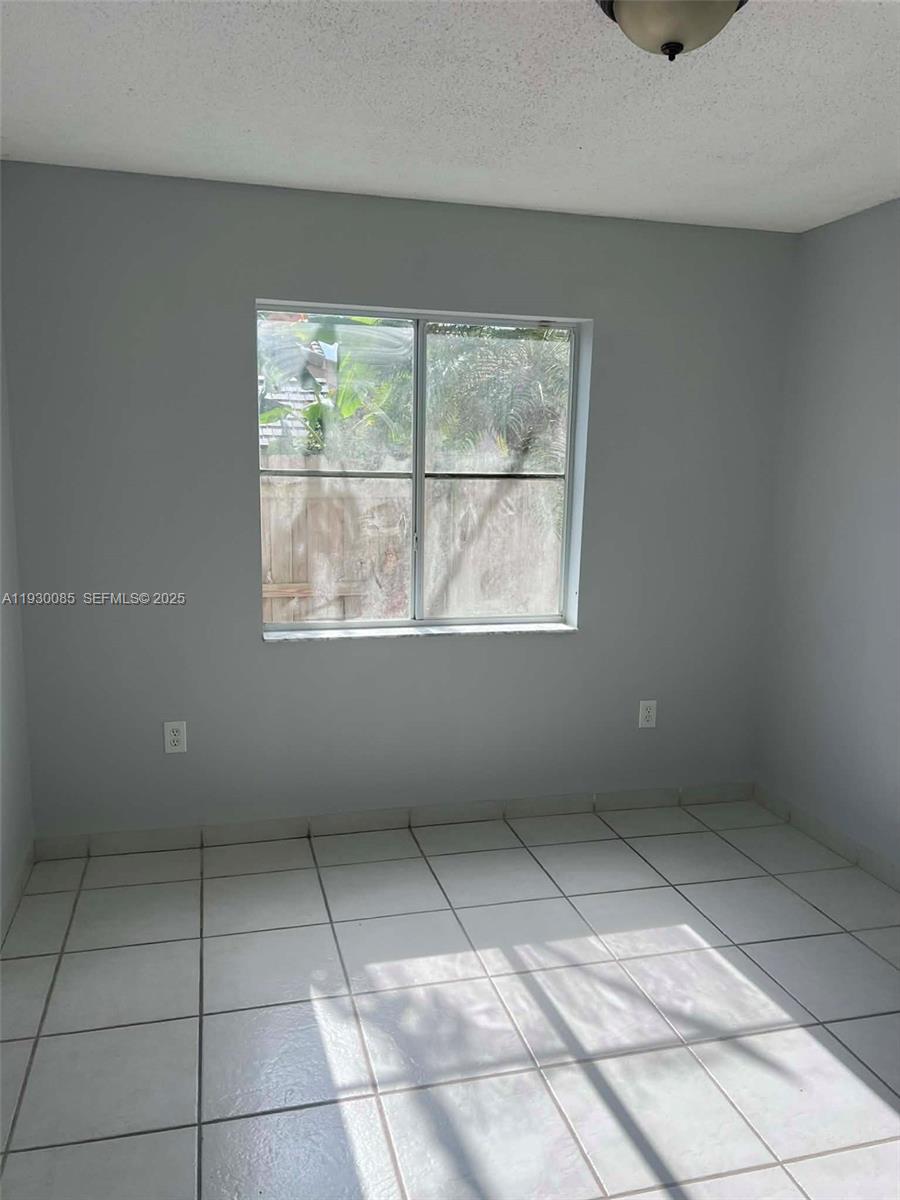 NOMAR ESTATES - Residential