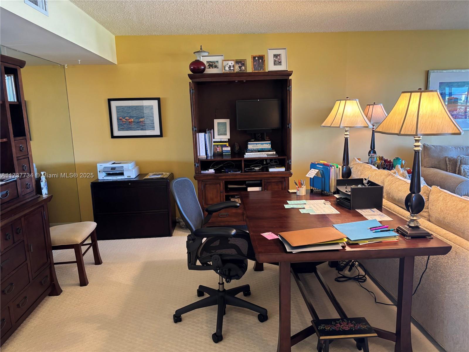COUNTRY CLUB TOWERS CONDO - Residential