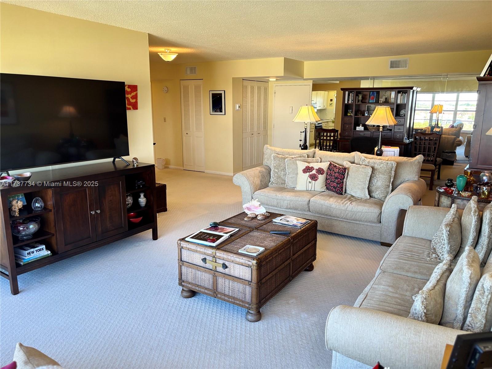 COUNTRY CLUB TOWERS CONDO - Residential