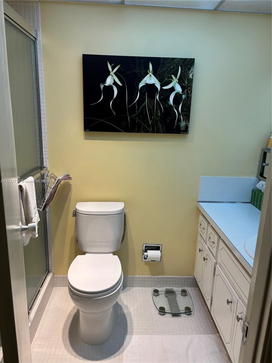COUNTRY CLUB TOWERS CONDO - Residential