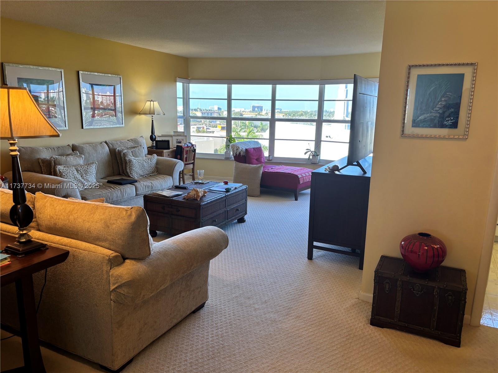 COUNTRY CLUB TOWERS CONDO - Residential