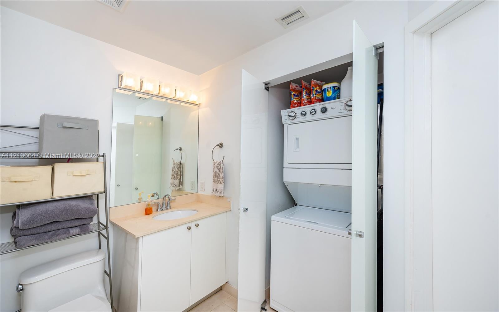 INFINITY AT BRICKELL COND - Residential Lease