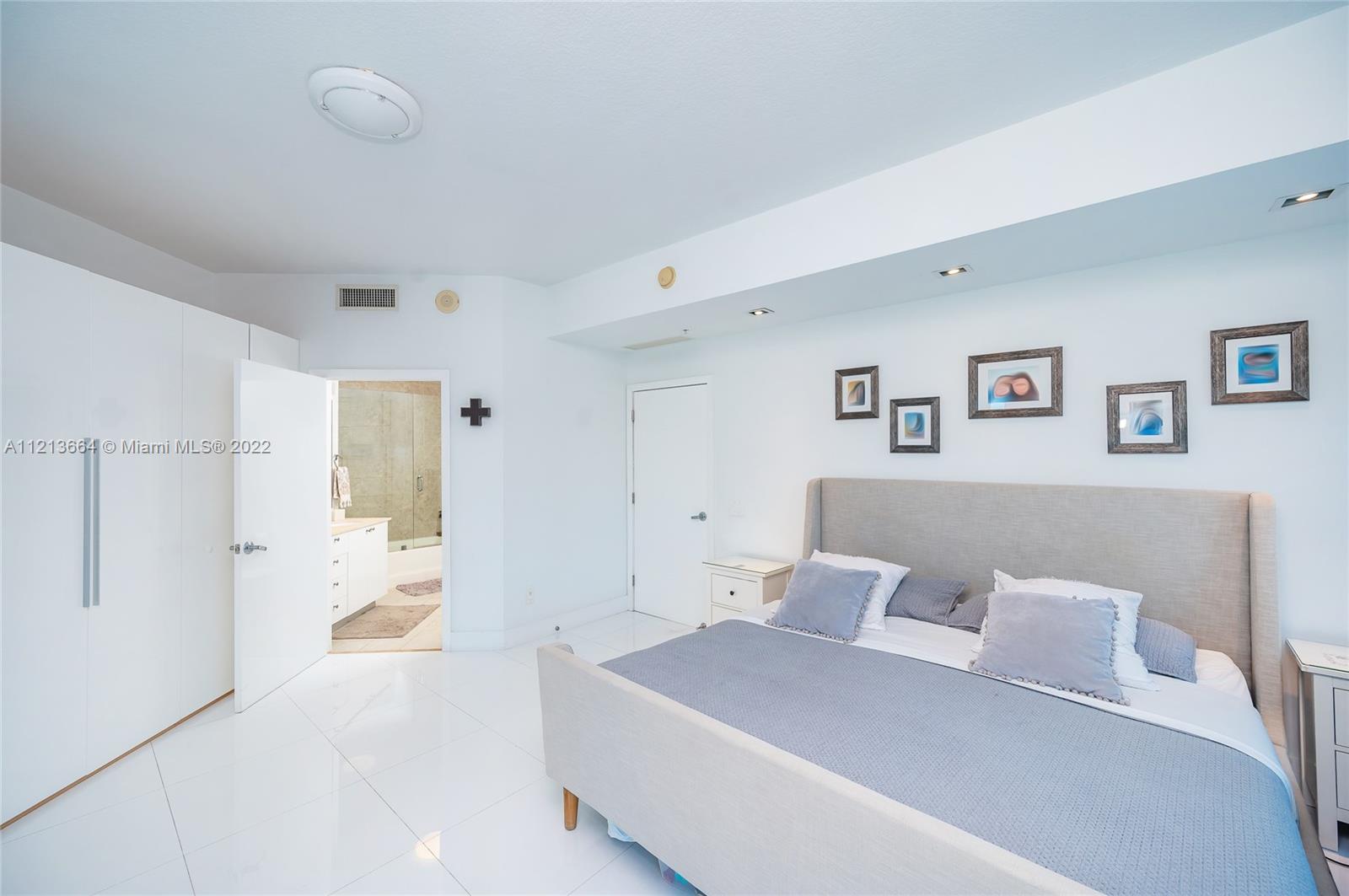 INFINITY AT BRICKELL COND - Residential Lease