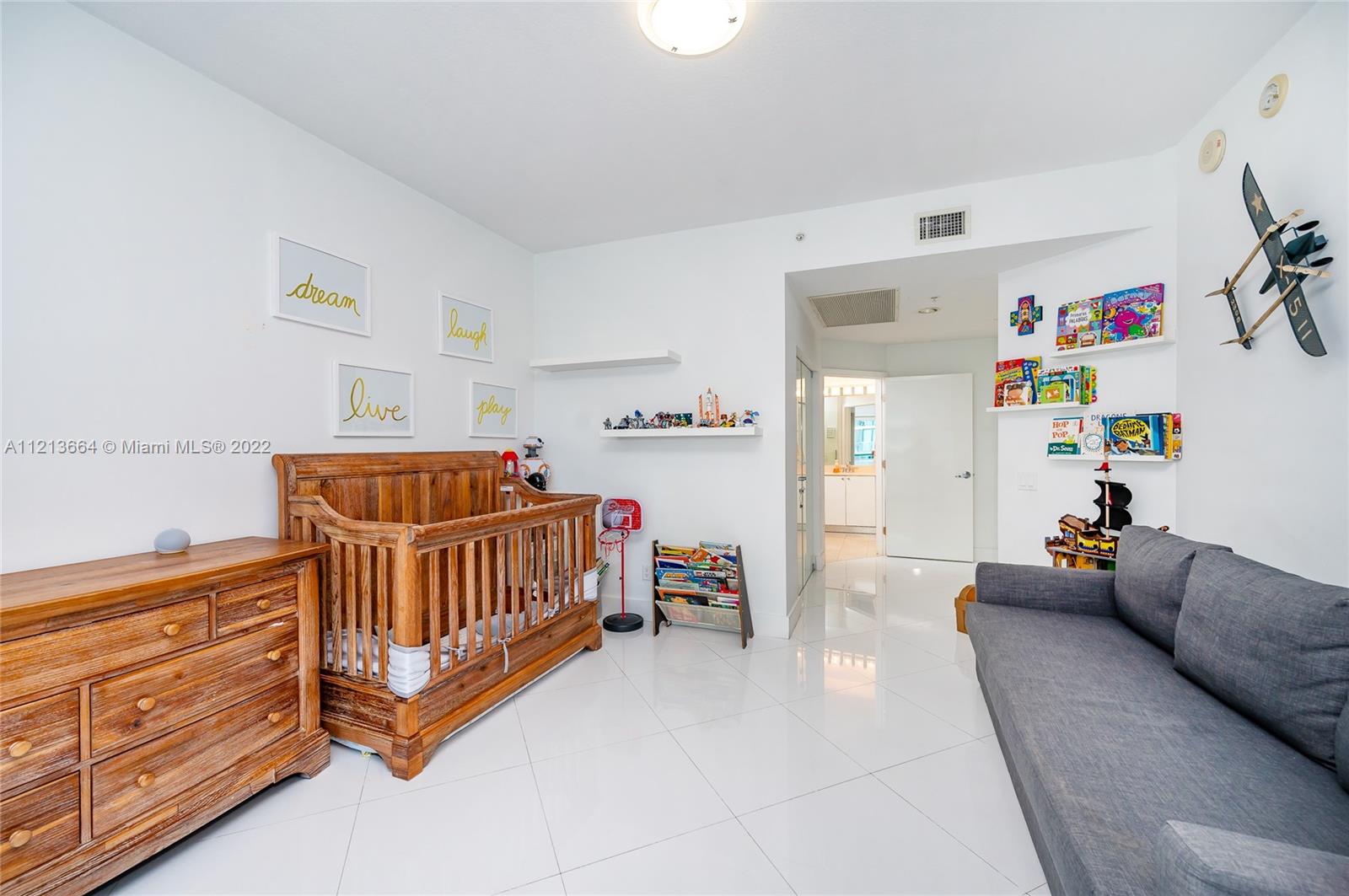 INFINITY AT BRICKELL COND - Residential Lease