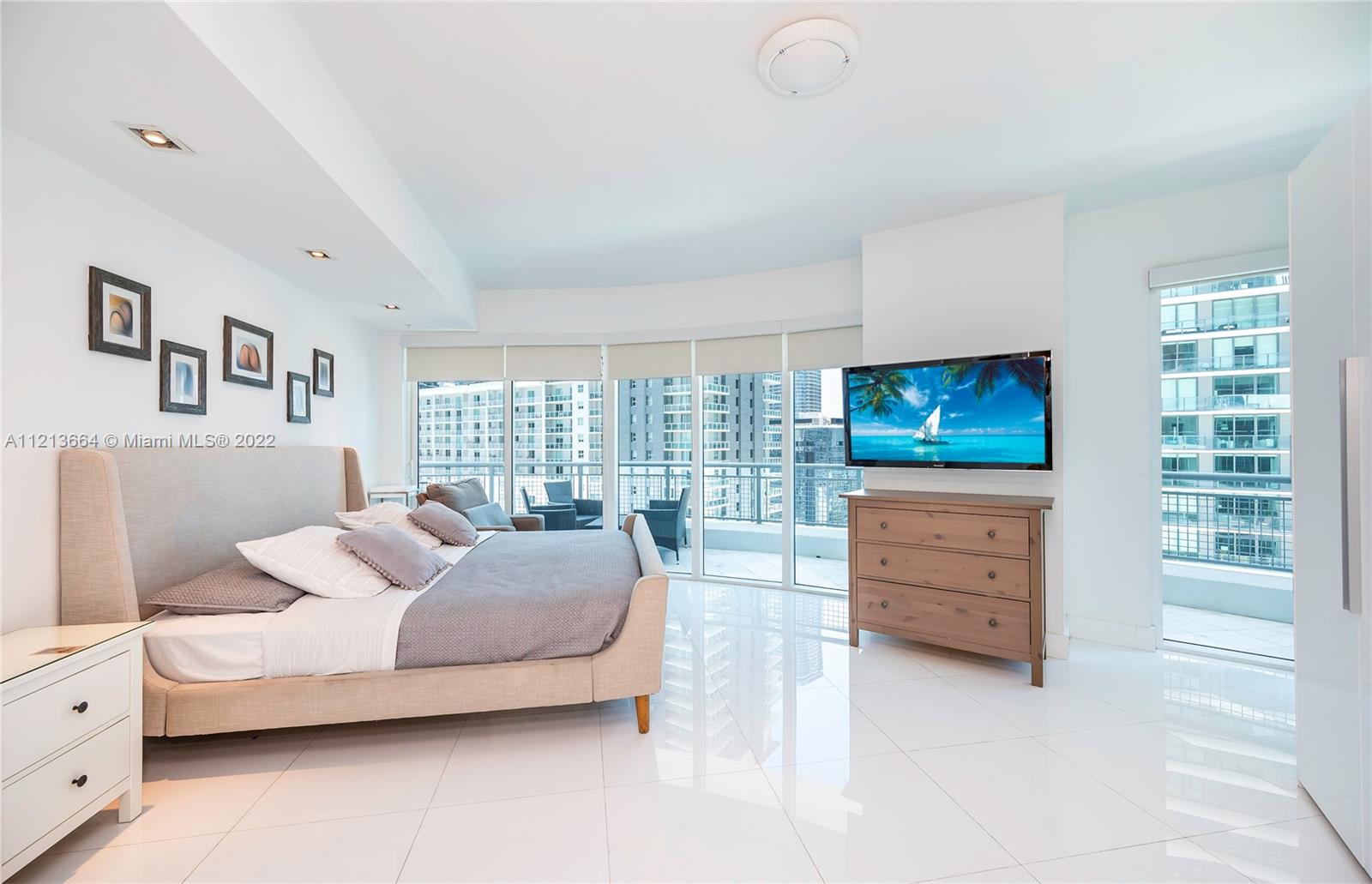 INFINITY AT BRICKELL COND - Residential Lease