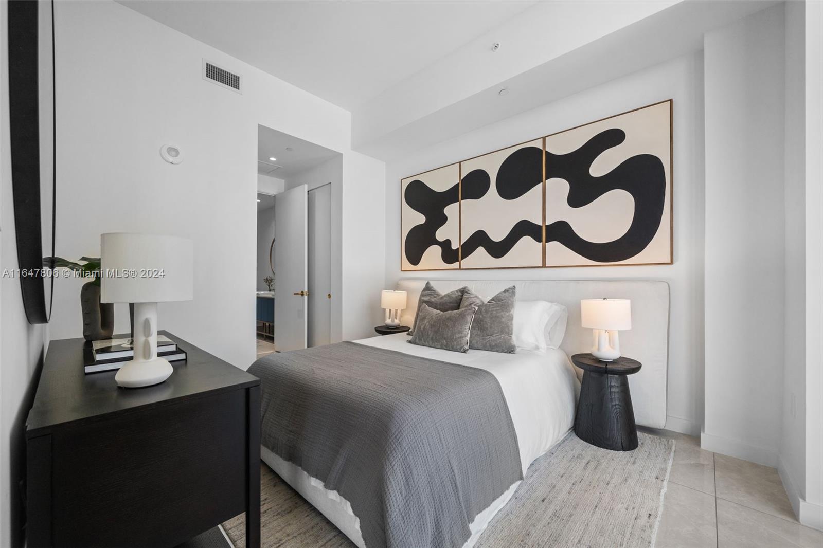 2655 S Bayshore Dr 1505