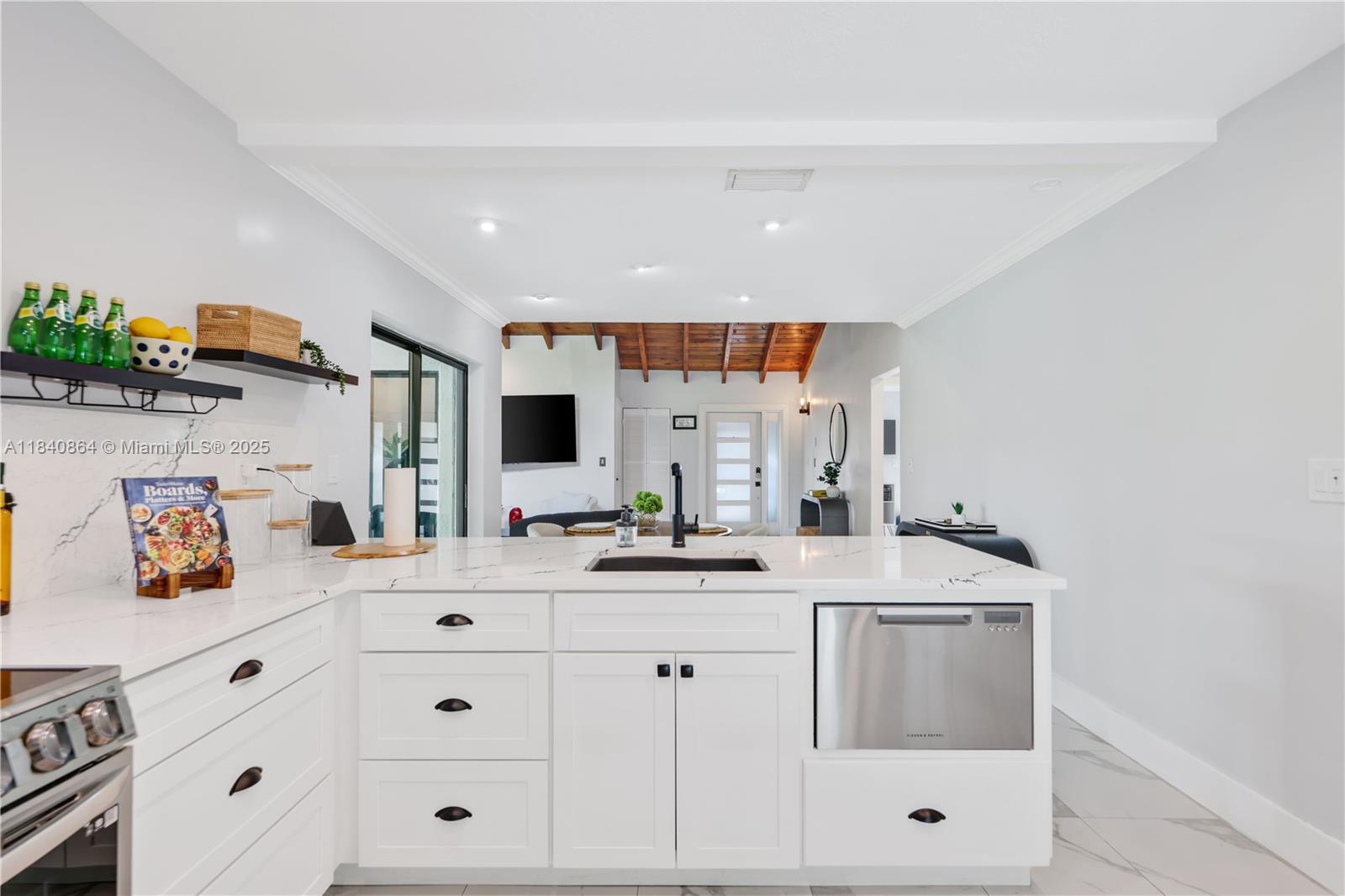 BOCA GREENS 3 - Residential