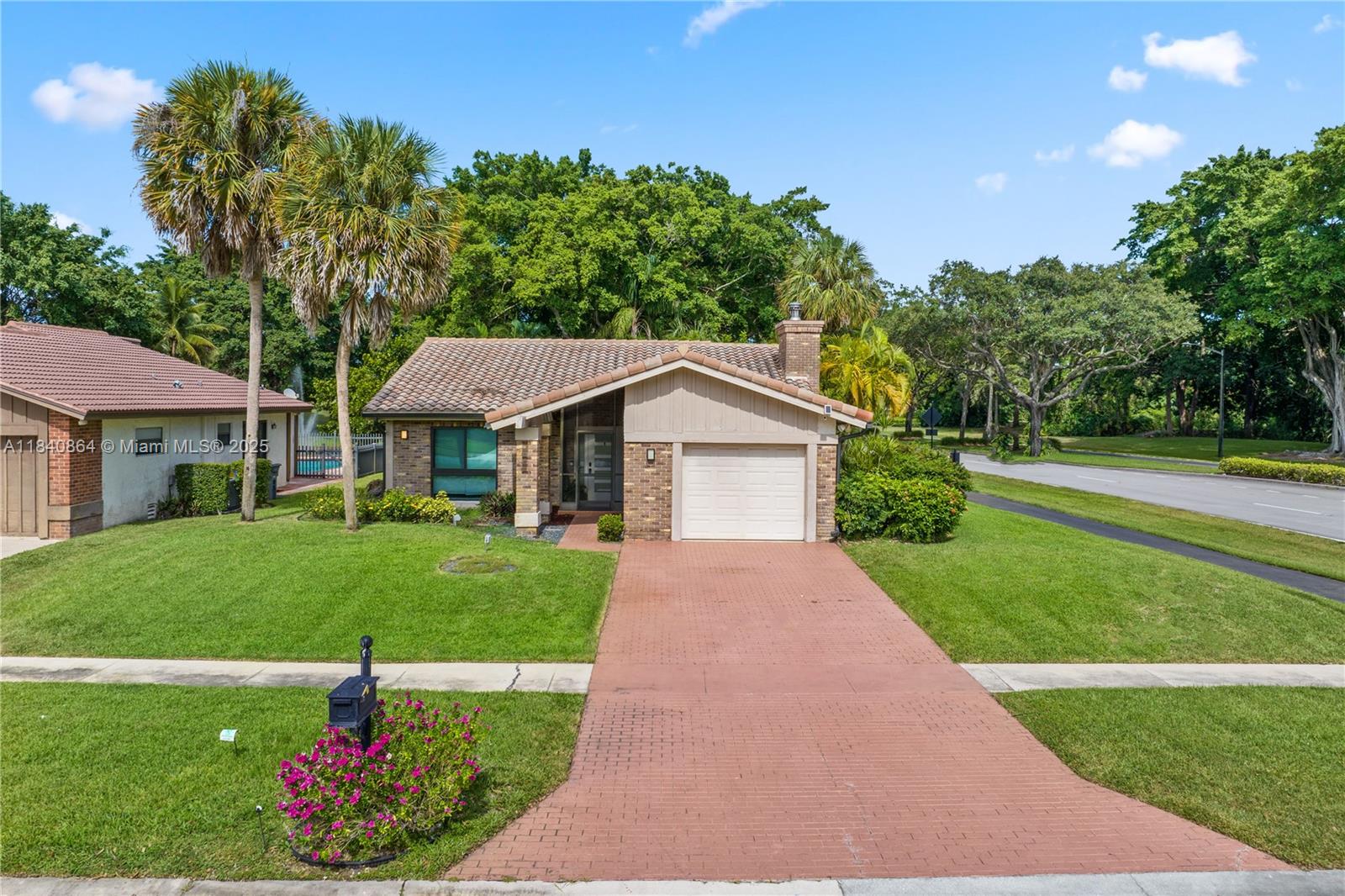 BOCA GREENS 3 - Residential