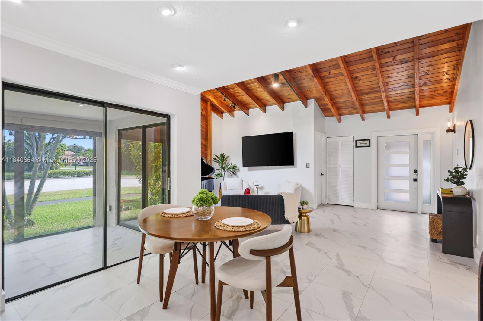 BOCA GREENS 3 - Residential