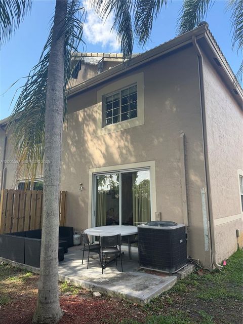 Tiny photo for 2050 Madeira Dr, Weston, FL 33327 (MLS # A12006567)