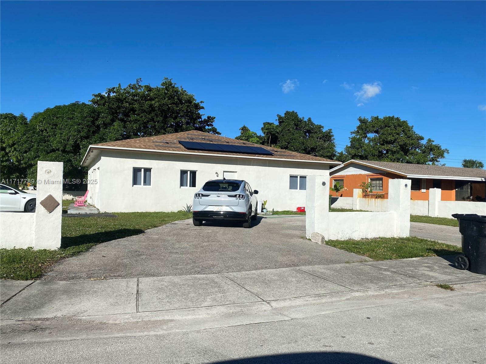 Property for Sale at 2151 Nw 29th Ter, Fort Lauderdale, Broward County, Florida - Bedrooms: 5 
Bathrooms: 2  - $475,000