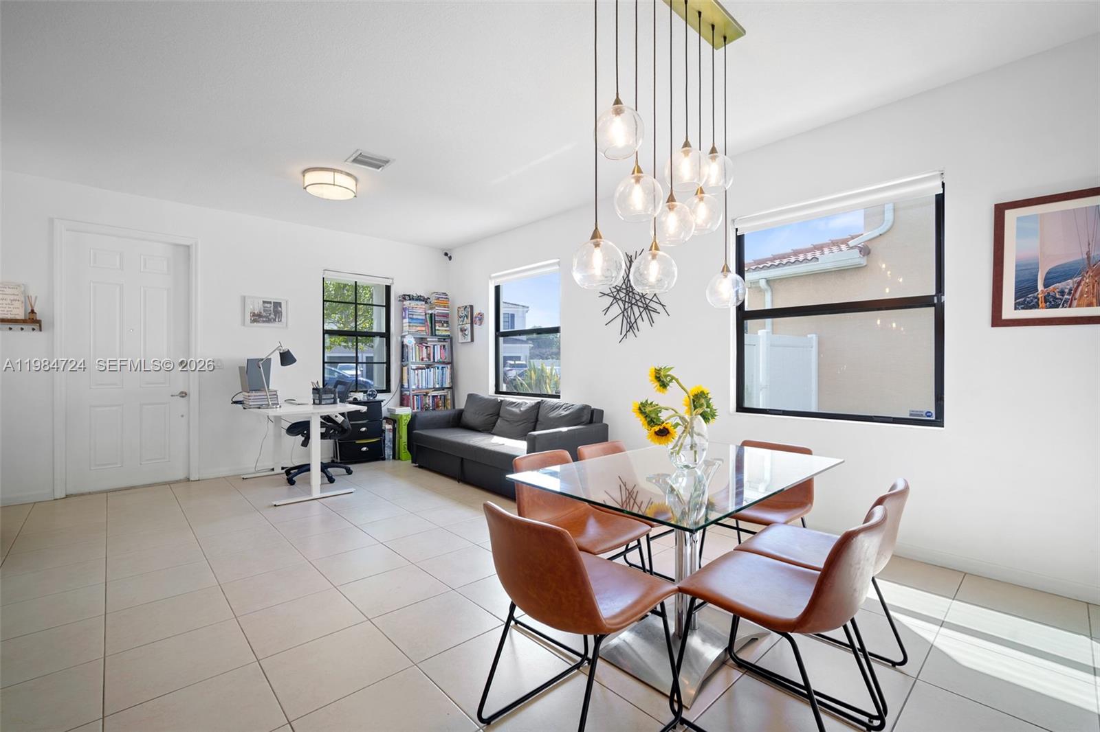 CHAMPION LAKES - Residential