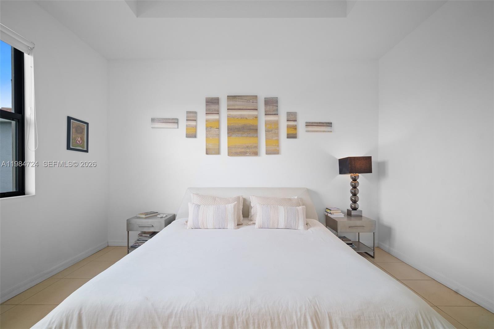 CHAMPION LAKES - Residential