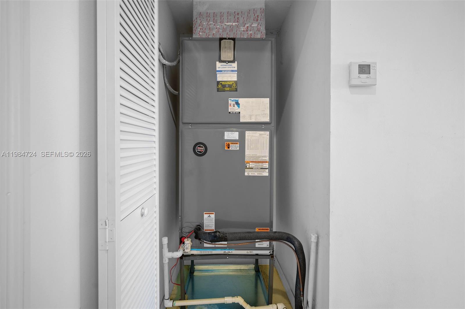 CHAMPION LAKES - Residential