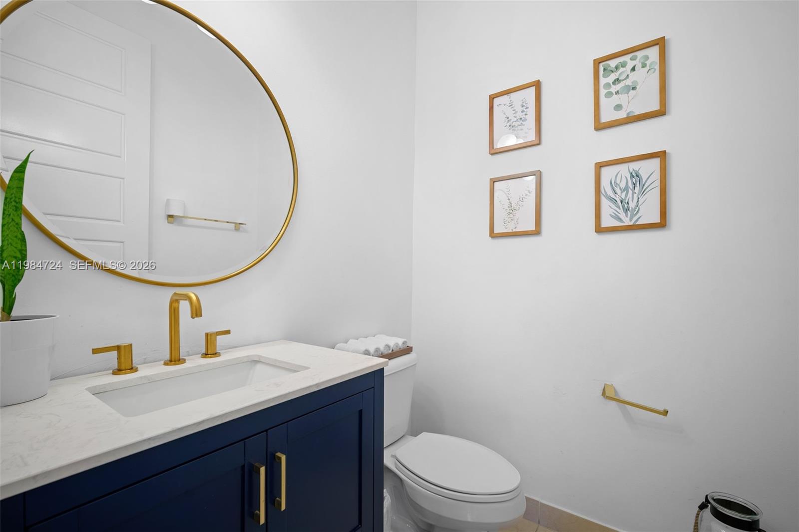 CHAMPION LAKES - Residential