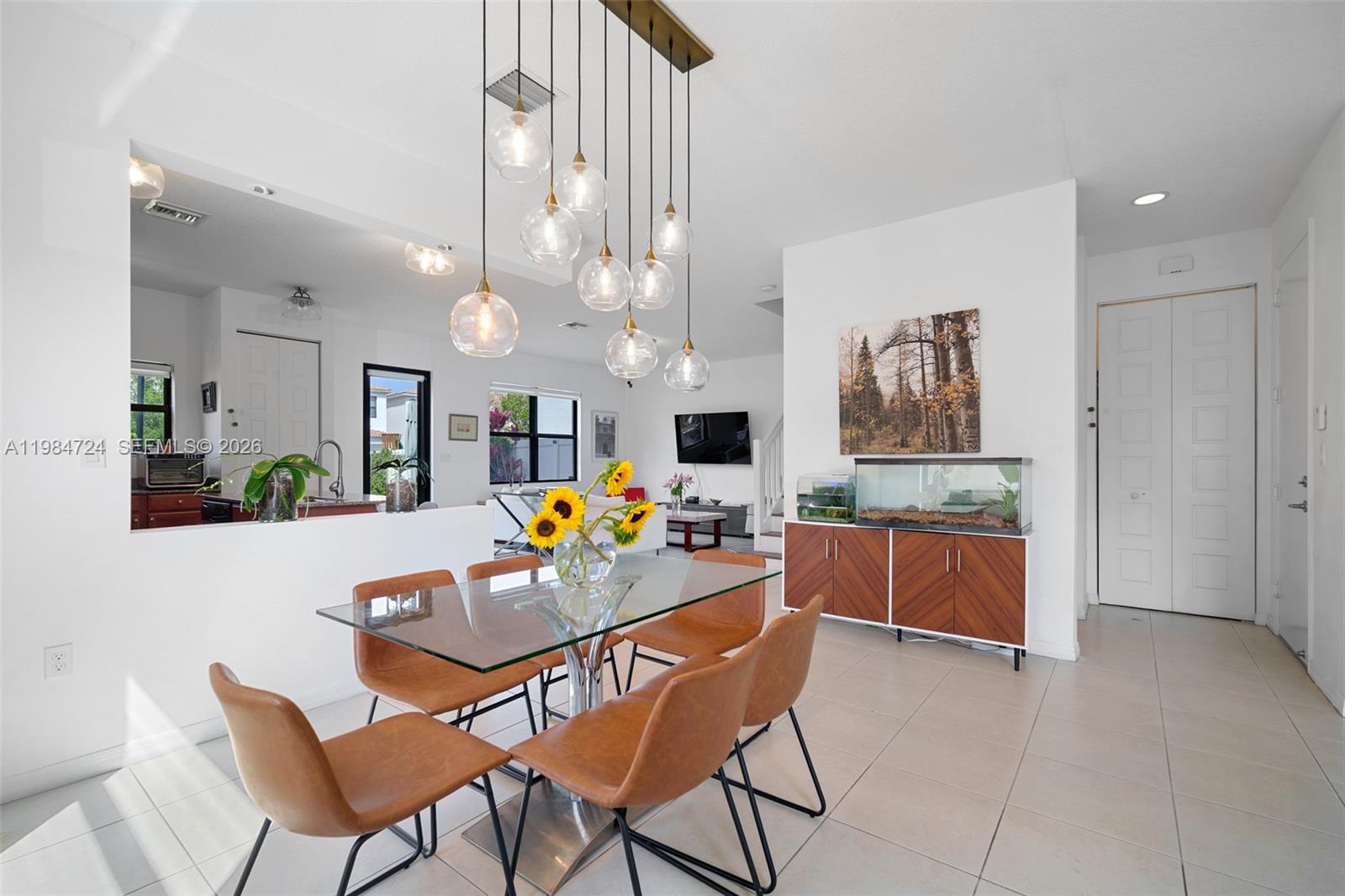 CHAMPION LAKES - Residential