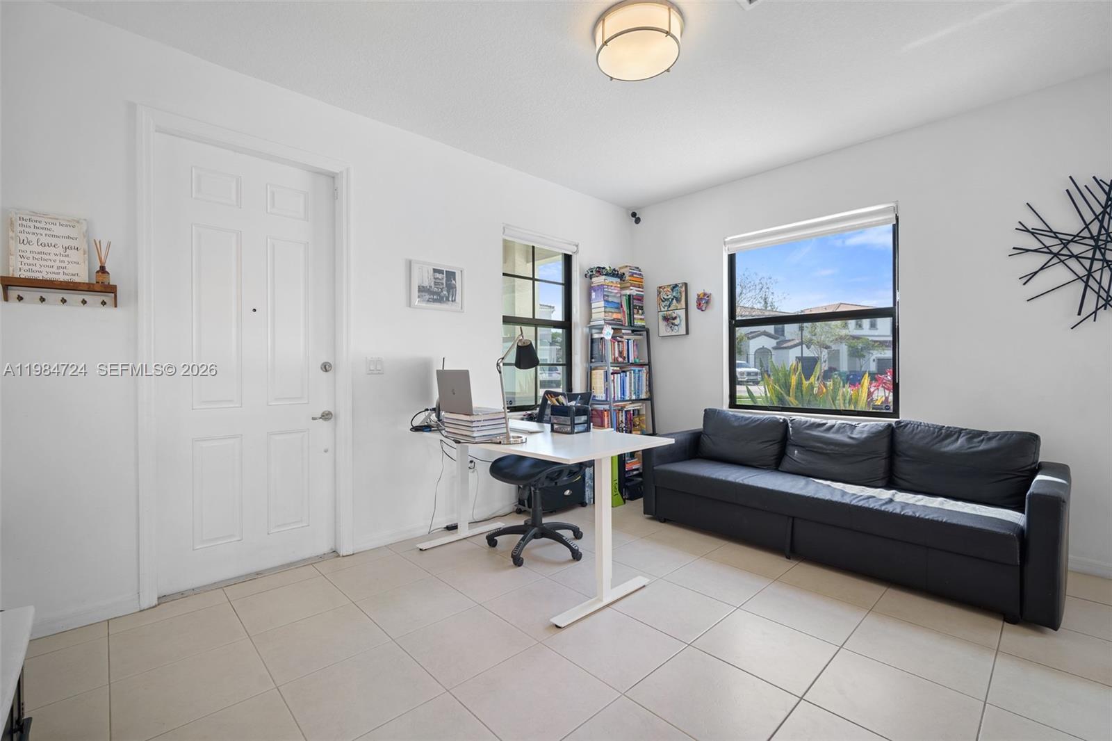 CHAMPION LAKES - Residential