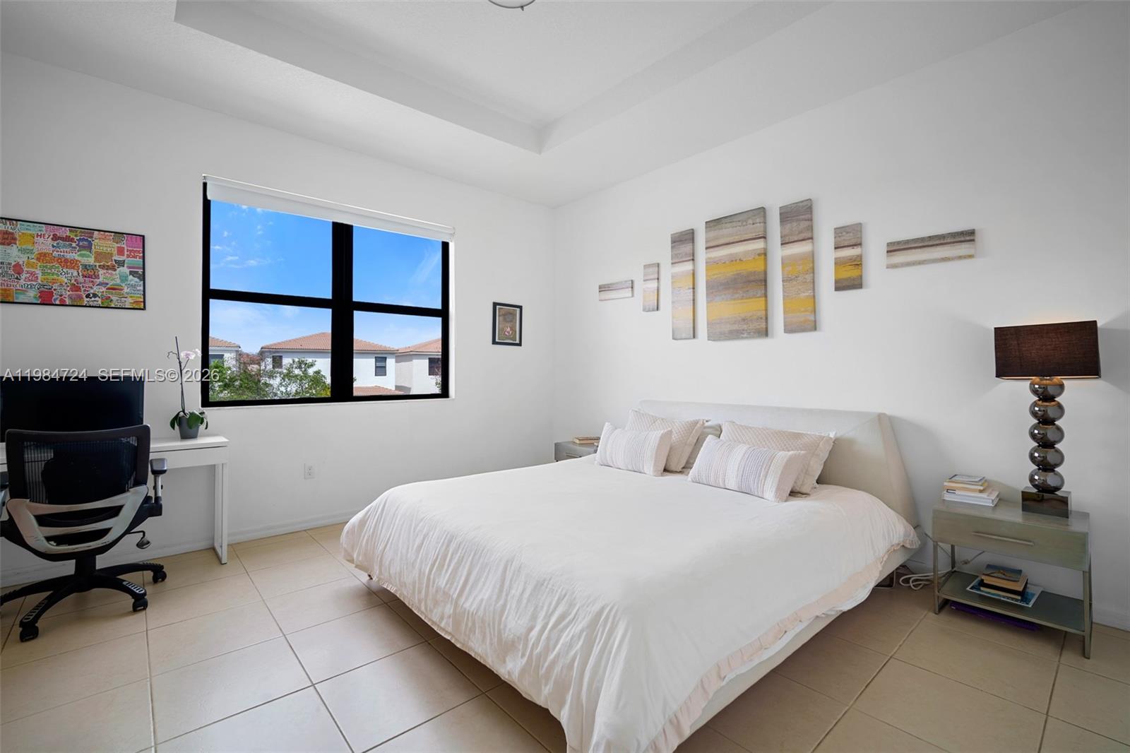 CHAMPION LAKES - Residential