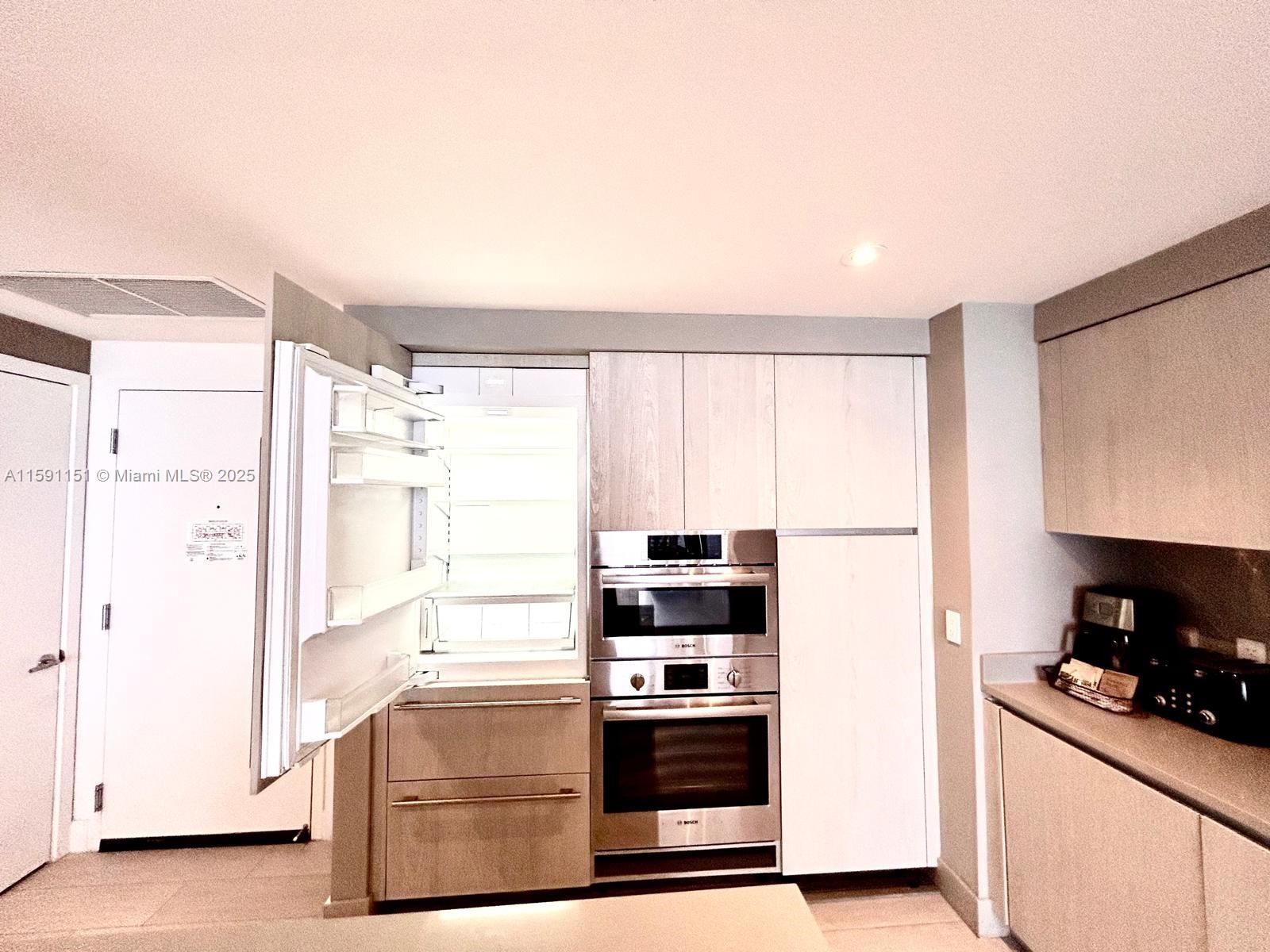 4010 SOUTH OCEAN CONDO - Residential