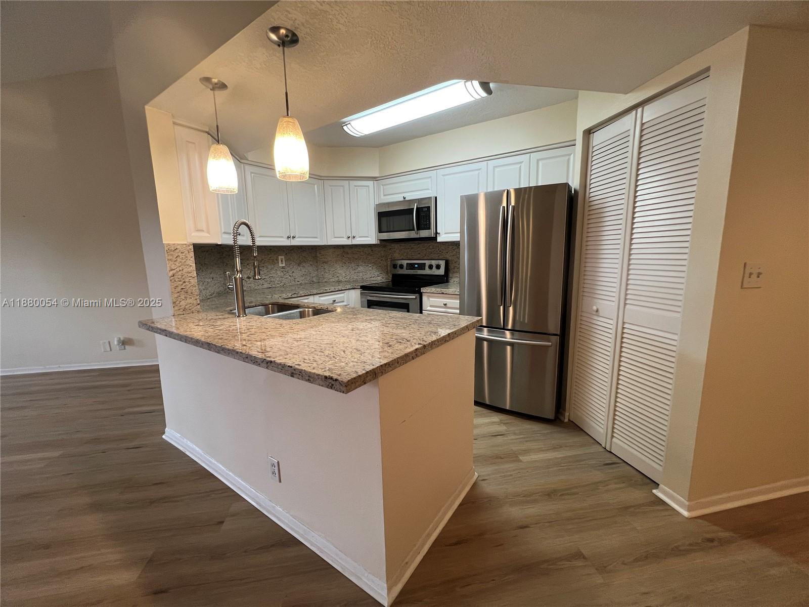 PARC VILLAGE CONDO - Residential Lease