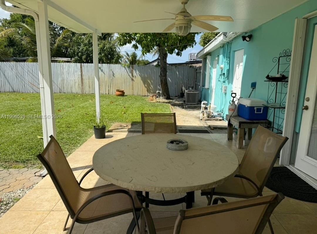 LAKE OSBORNE ESTATES 9 - Residential