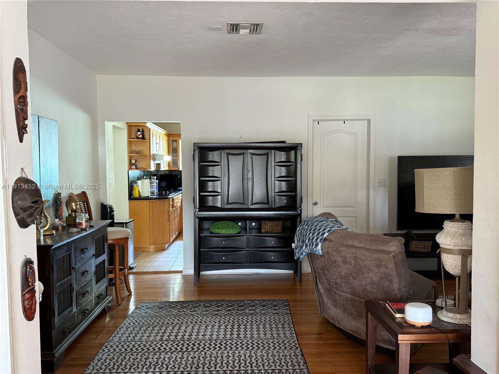 KENT ESTATES - Residential