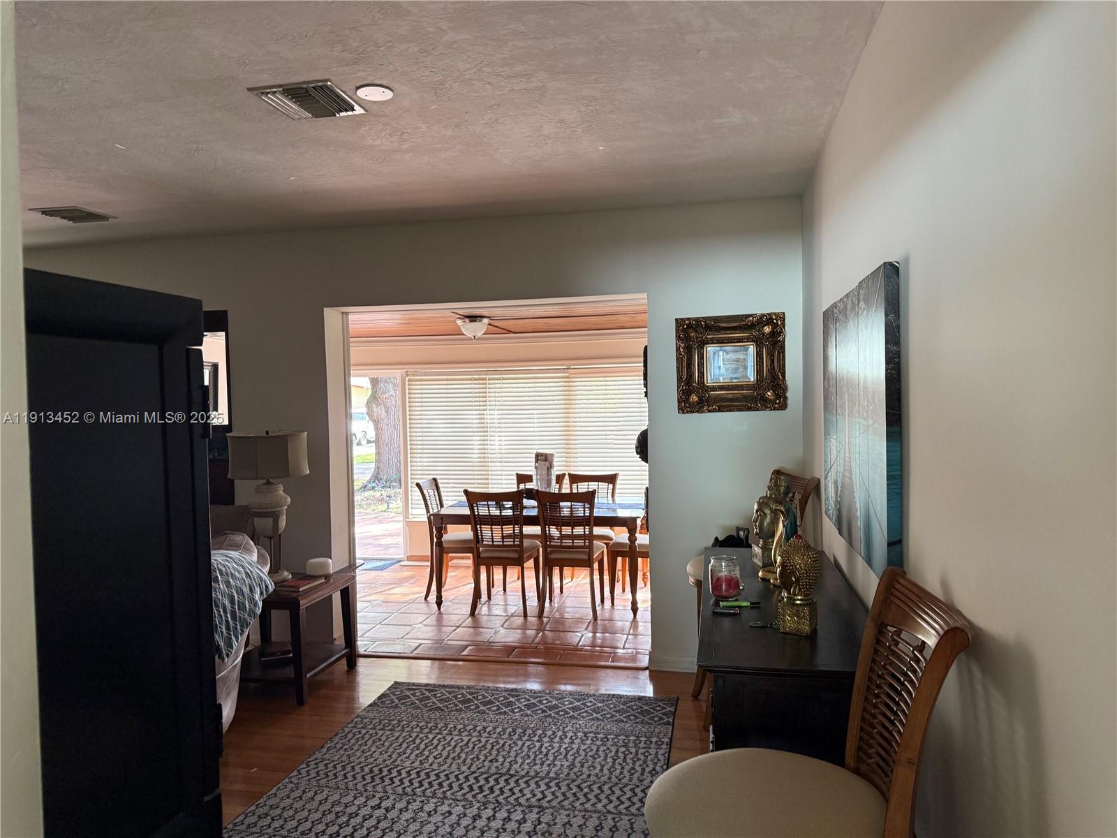 KENT ESTATES - Residential