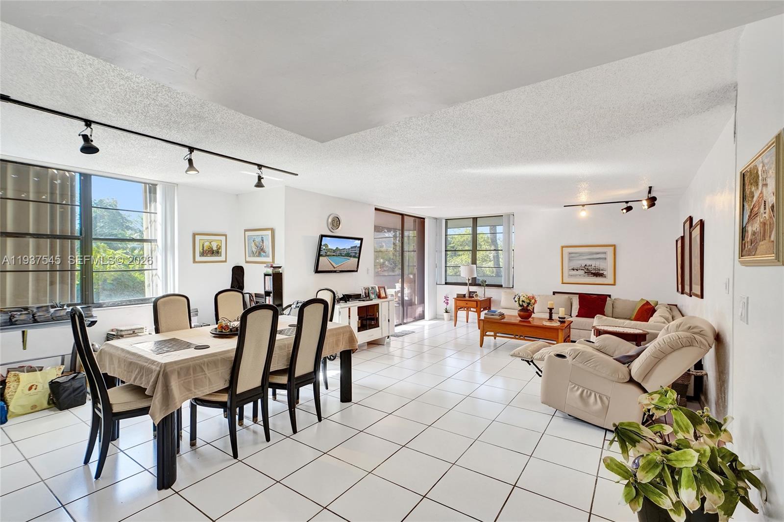 KENDALL GATE CONDO - Residential