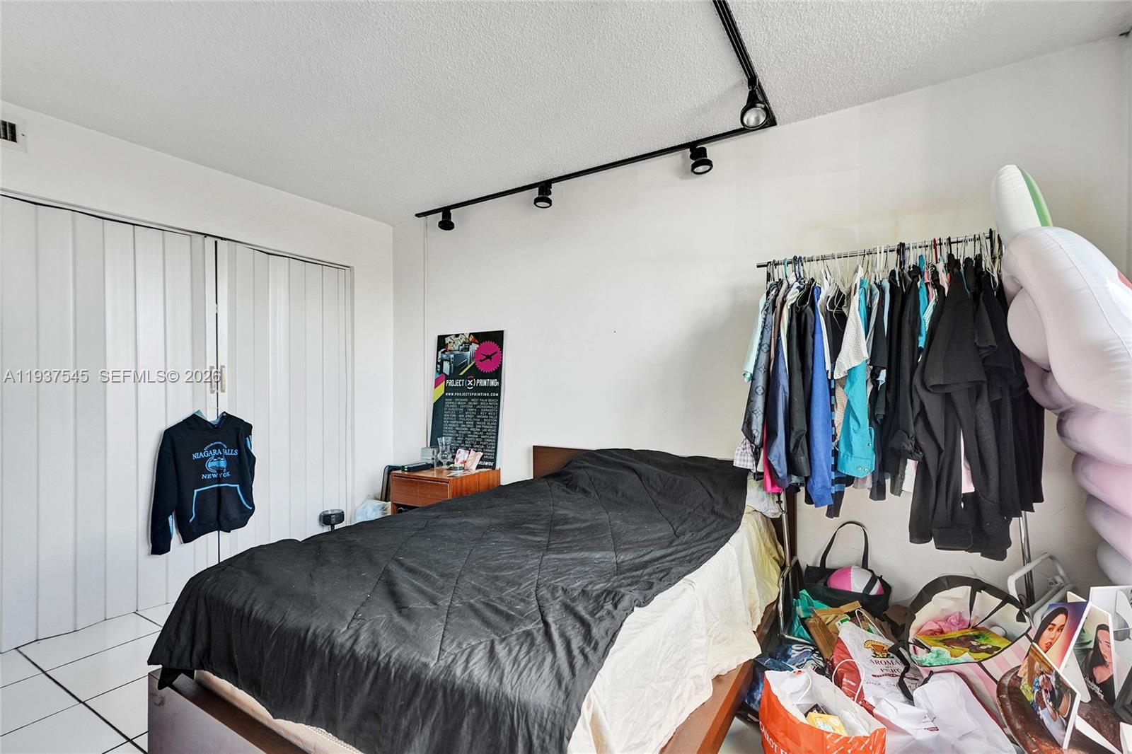 KENDALL GATE CONDO - Residential