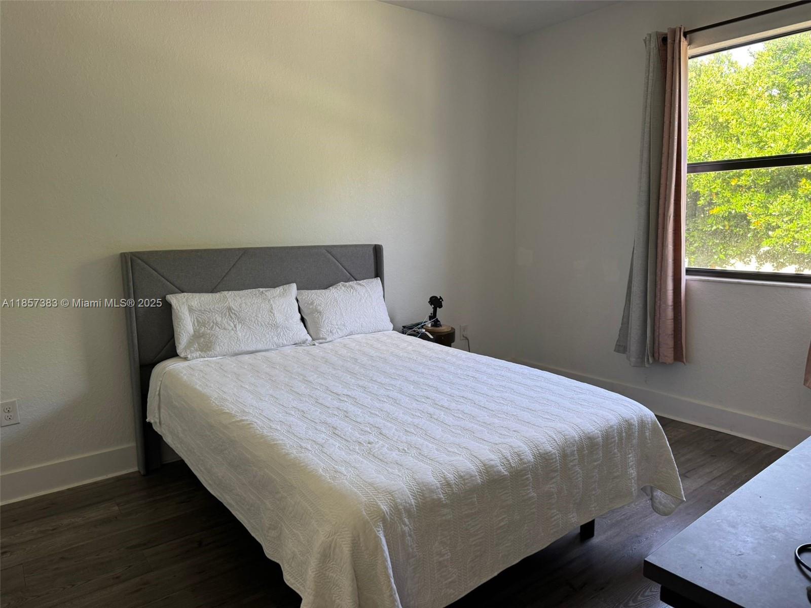 SILVER PALM EAST SEC THRE - Residential