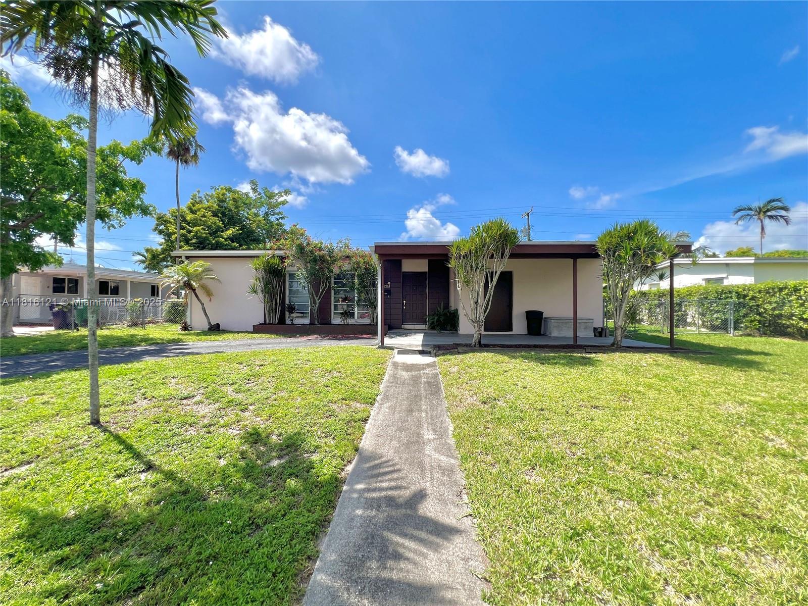 Property for Sale at 9950 Bahama Dr, Cutler Bay, Miami-Dade County, Florida - Bedrooms: 3 
Bathrooms: 2  - $525,000