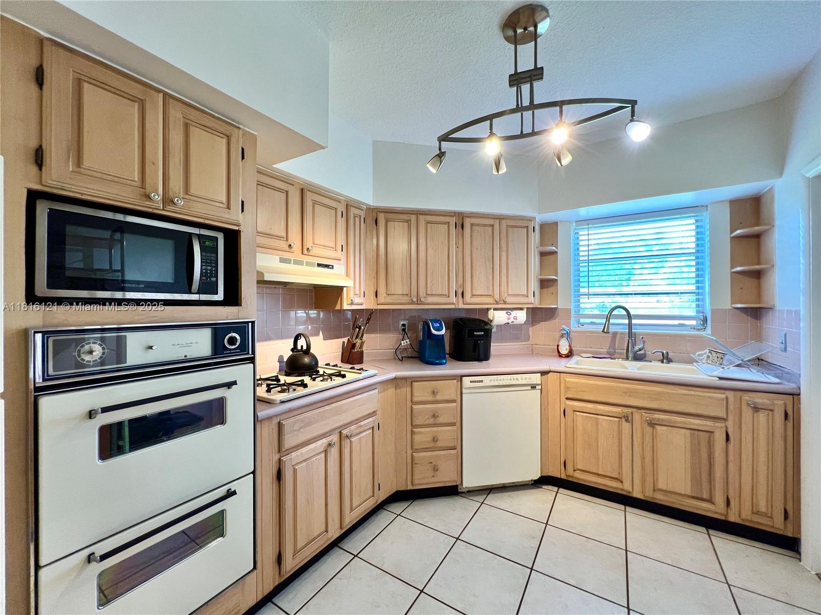 CUTLER RIDGE SEC 5 - Residential