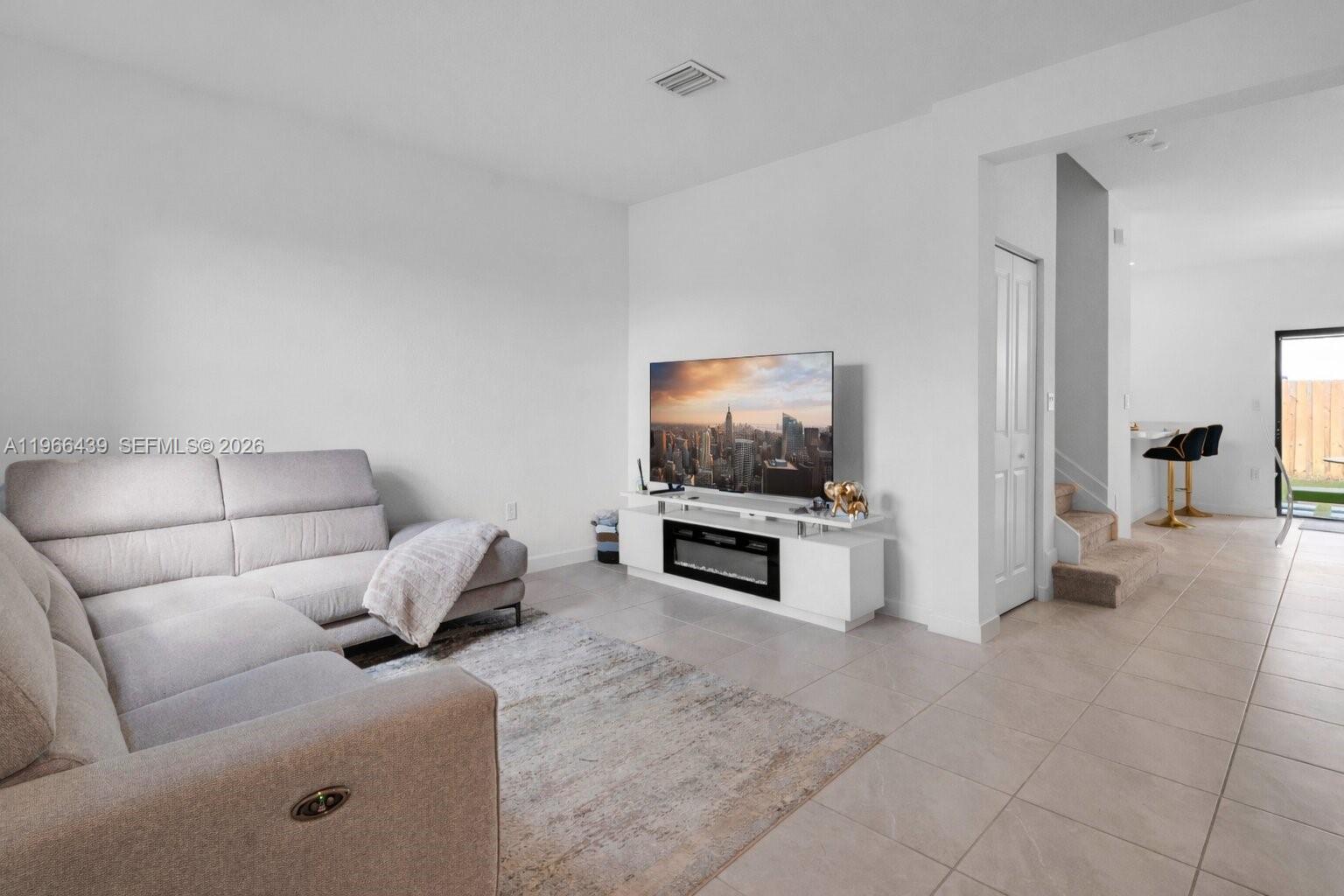 SILVER PALM RESIDENTIAL H - Residential